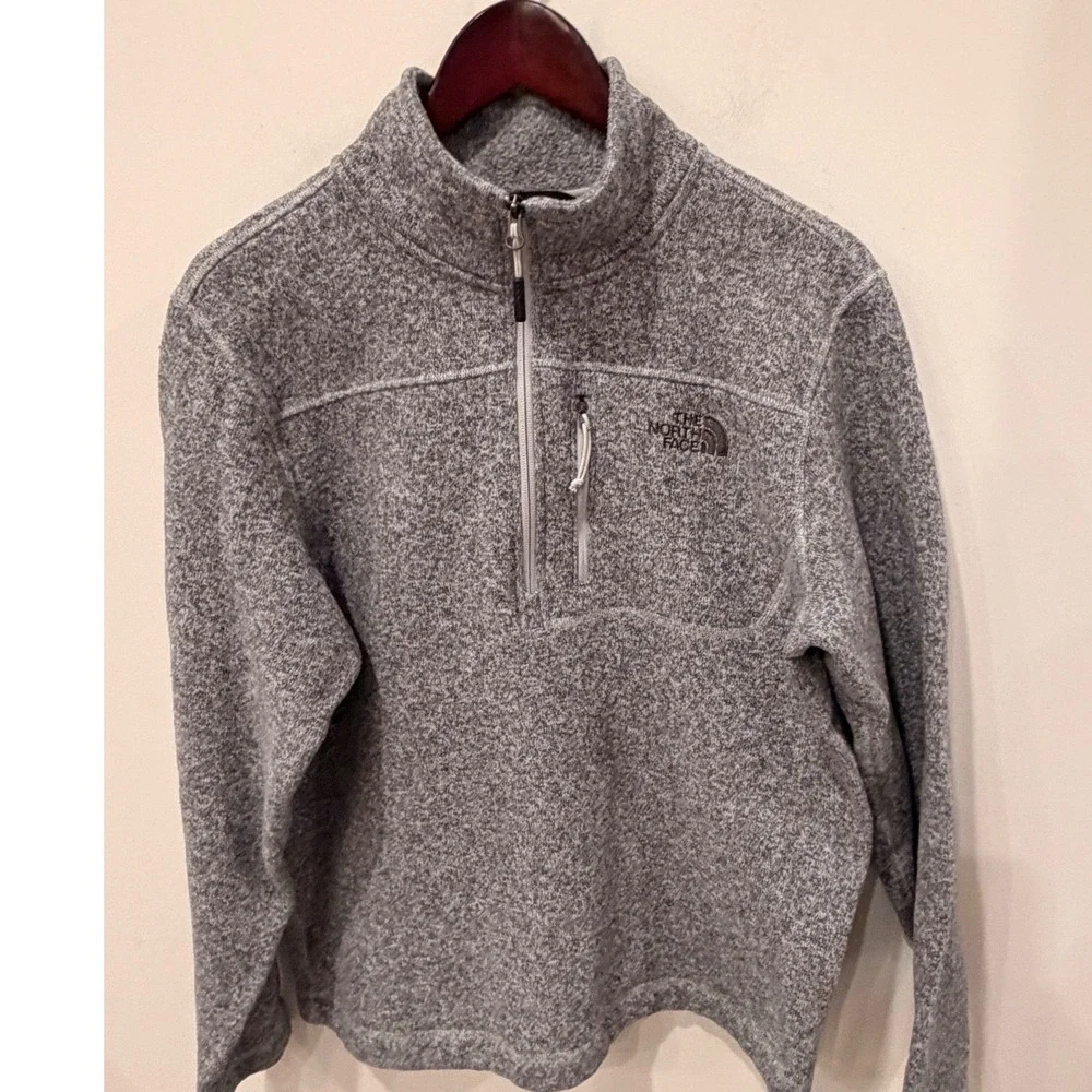 The North Face Mens Gordon Lyons 1/4 Zip Fleece Pullover Gray Heather Large